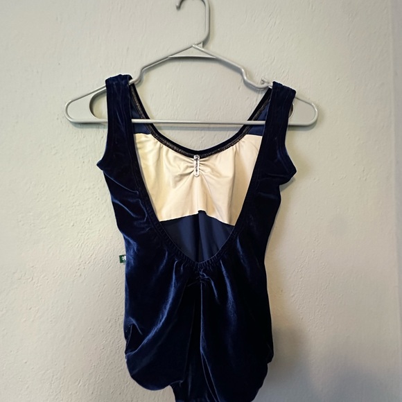 Luckyleo - Picture 2 of 2